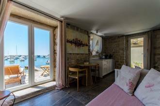 Thumbnail von ビーチのすぐそばにある魅力的な石造りの家