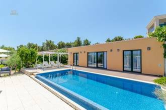 Thumbnail von Bungalow mit Swimmingpool und Meerblick