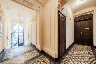 Thumbnail von Hochwertig sanierte 2-Zimmer Altbauwohung in ruhiger Lage des 9. Bezirks! Nähe Liechtensteinpark