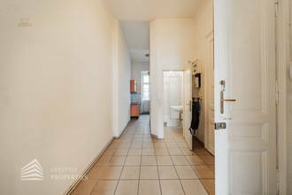 Thumbnail von Hochwertig sanierte 4-Zimmer Altbauwohung in ruhiger Lage des 9. Bezirks! Nähe Liechtensteinpark