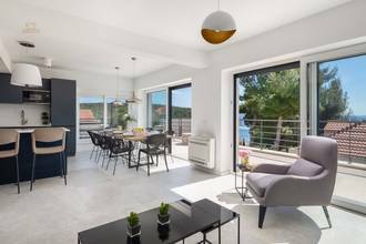 Thumbnail von Moderne Villa mit Pool nahe dem Meer