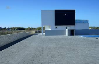 Thumbnail von Moderne Neubau-Villen mit Blick auf das Meer in der Region Zadar, Dalmatien