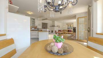 Thumbnail von Großzügiges Einfamilienhaus in traumhafter Lage