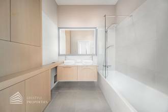 Thumbnail von Wunderschöne 3-Zimmer Wohnung mit Garage und Fitnessraum, Nähe Rudolfinerhaus