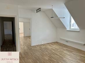 Thumbnail von Schönes Büro/Praxis - Gemeinschaftsbüro/Praxis möglich - Gumpoldskirchen neben Parkplatz