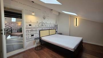 Thumbnail von Modern eingerichtete Wohnung mit Meerblick im Stadtzentrum