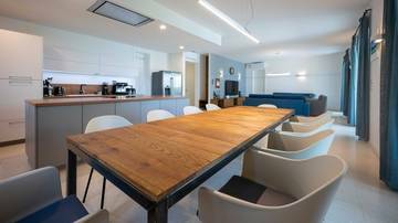 Thumbnail von Mediterrane Villa in der ersten Reihe zum Meer