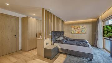 Thumbnail von 絶好のロケーションにあるプール付きの高級ガーデンアパートメント