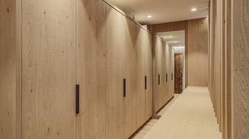 Thumbnail von 絶好のロケーションにあるプール付きの高級ガーデンアパートメント