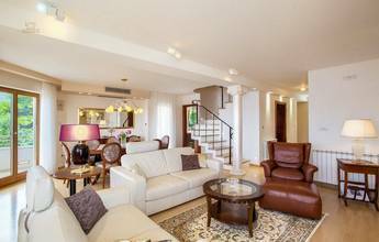 Thumbnail von Geräumige Villa nahe dem Meer