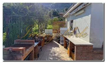 Thumbnail von Casa mit tollem Fernblick auf das Meer, Palermo gleich neben an, antike Möbel dürfen nicht fehlen