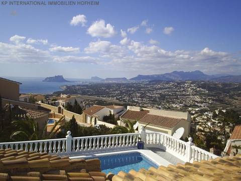 ***Moderne Villa mit Pool und Meerblick - Zentral gelegen in Benitachell***