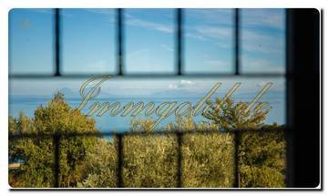 Thumbnail von Nord-Sizilien Super-Villa auf ca. 20.000 m² Areal, parkähnlichem Garten, Blick auf die Äolischen Inseln, die Olivenhaine und einen phantastischen Meerblick