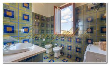 Thumbnail von Sizilien nobles Casa mit riesigem Areal, zwei Baugrundstücken und tollem Meerblick