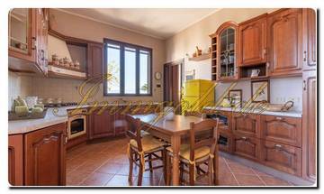 Thumbnail von Sizilien nobles Casa mit riesigem Areal, zwei Baugrundstücken und tollem Meerblick