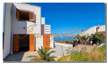 Thumbnail von Schicke, neuartige, aparte Doppelhaushälfte mit Panoramameerblick Terrasse und die Option des einen Pool einzubringen