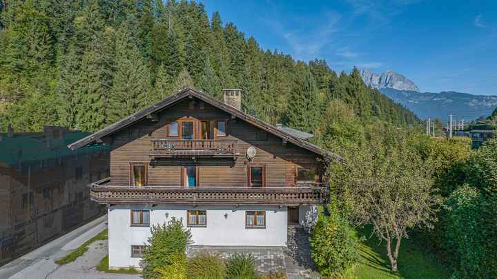 Grundstück mit Altbestand und teilweise Freizeitwohnsitz