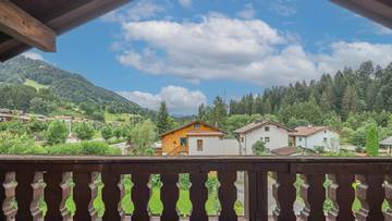 Thumbnail von 古い建物と一部レジャー用居住地のある土地