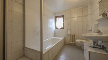 Thumbnail von 古い建物と一部レジャー用居住地のある土地