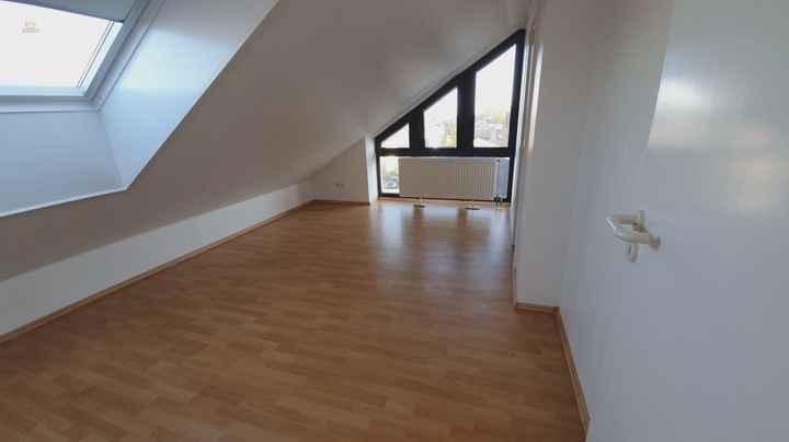 Sanierte Dachgeschoss-Wohnung Nr. 4060_17