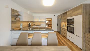 Thumbnail von çok iyi konumda cömert bir pansiyon