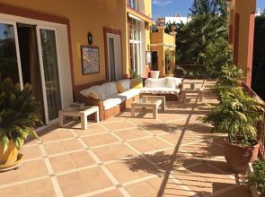 Thumbnail von Luxus-Villa in El Paraiso R2787101