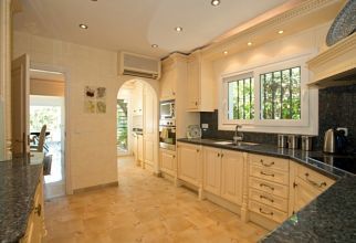 Thumbnail von Luxus-Villa in Nueva Andalucia R2650130