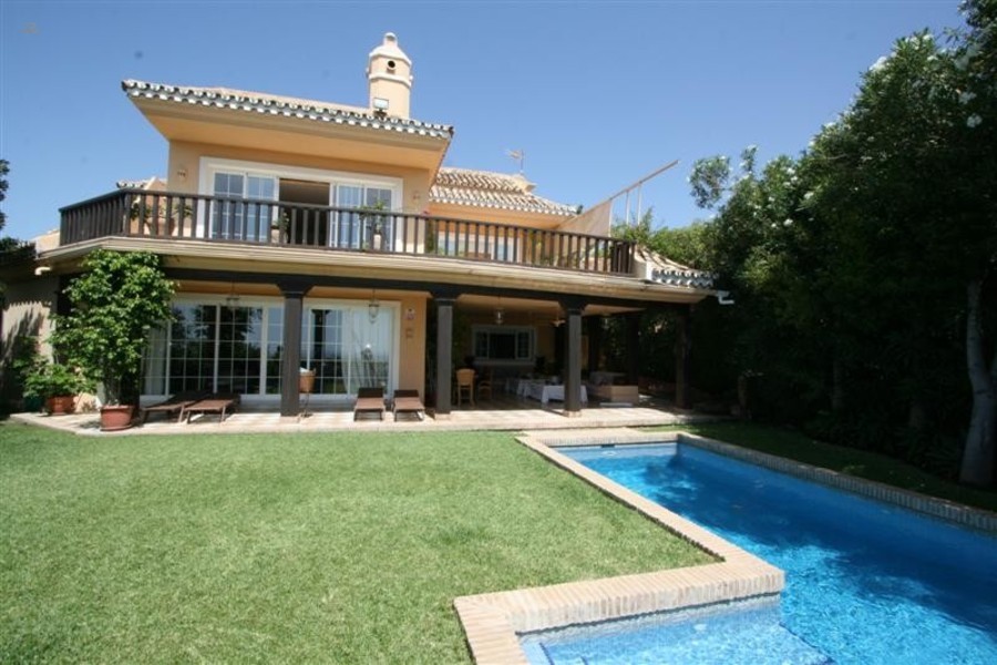Luxus-Villa in Guadalmina Baja R136317