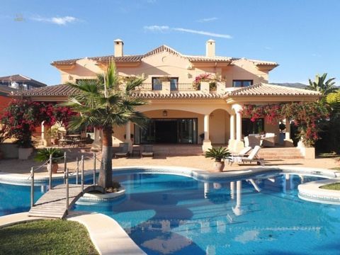 Luxus-Villa in Mijas Costa R680017 