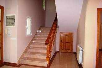 Thumbnail von ***Großzügige Villa mit Pool und Garage***