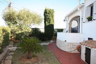 Thumbnail von ***Schöne 3 Schlafzimmer-Villa mit Zentralheizung und stadtnah gelegen***