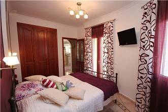 Thumbnail von ***Sehr gut ausgestattete Villa mit Pool, Whirlpool, Sauna und Garage***