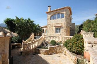 Thumbnail von ***Eine Villa wie eine Burg mit schönem Meer- und Panoramablick***