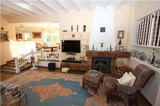 Thumbnail von ***Stilvolle und stadtnahe Villa mit 2 Wohneinheiten, Pool und Carport***