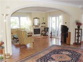 Thumbnail von ***Anspruchsvolle und stadtnahe Villa am Montgo mit Fernsicht auf Burg und Hafen***