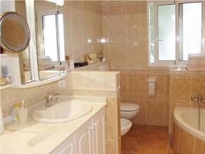 Thumbnail von ***Anspruchsvolle und stadtnahe Villa am Montgo mit Fernsicht auf Burg und Hafen***