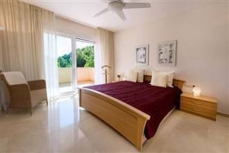 Thumbnail von ***Neuwertige Luxusvilla mit unverbaubarer Meersicht, Pool, Wintergarten, 2 Garagen und herrlichem Garten***