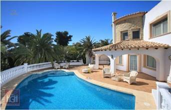 Thumbnail von ***Exklusive Villa mit Sommerküche mit Barbecue und Pool***