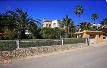 Thumbnail von ***Exklusive Villa mit Sommerküche mit Barbecue und Pool***