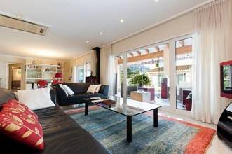 Thumbnail von ***Hochwertige Villa mit Pool, großzügigen Räumen und alles auf einer Ebene***