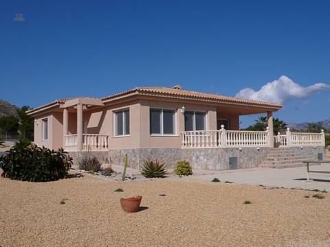 ***Neubau-Villa mit Panoramablick auf die Küste, das Meer und die Berge***