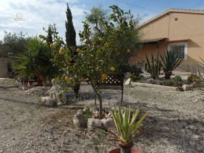 Thumbnail von ***Landhaus-Villa mit Pool, Carport und schönem Ausblick***