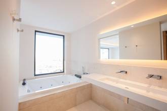 Thumbnail von Luxus-Villa in Atalaya R2805584