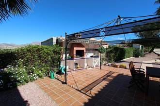 Thumbnail von ***Sehr schöne Villa mit Pool, Gästeappartement und Panoramablick***