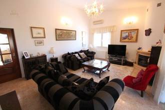 Thumbnail von ***Sehr schöne Villa mit Pool, Gästeappartement und Panoramablick***