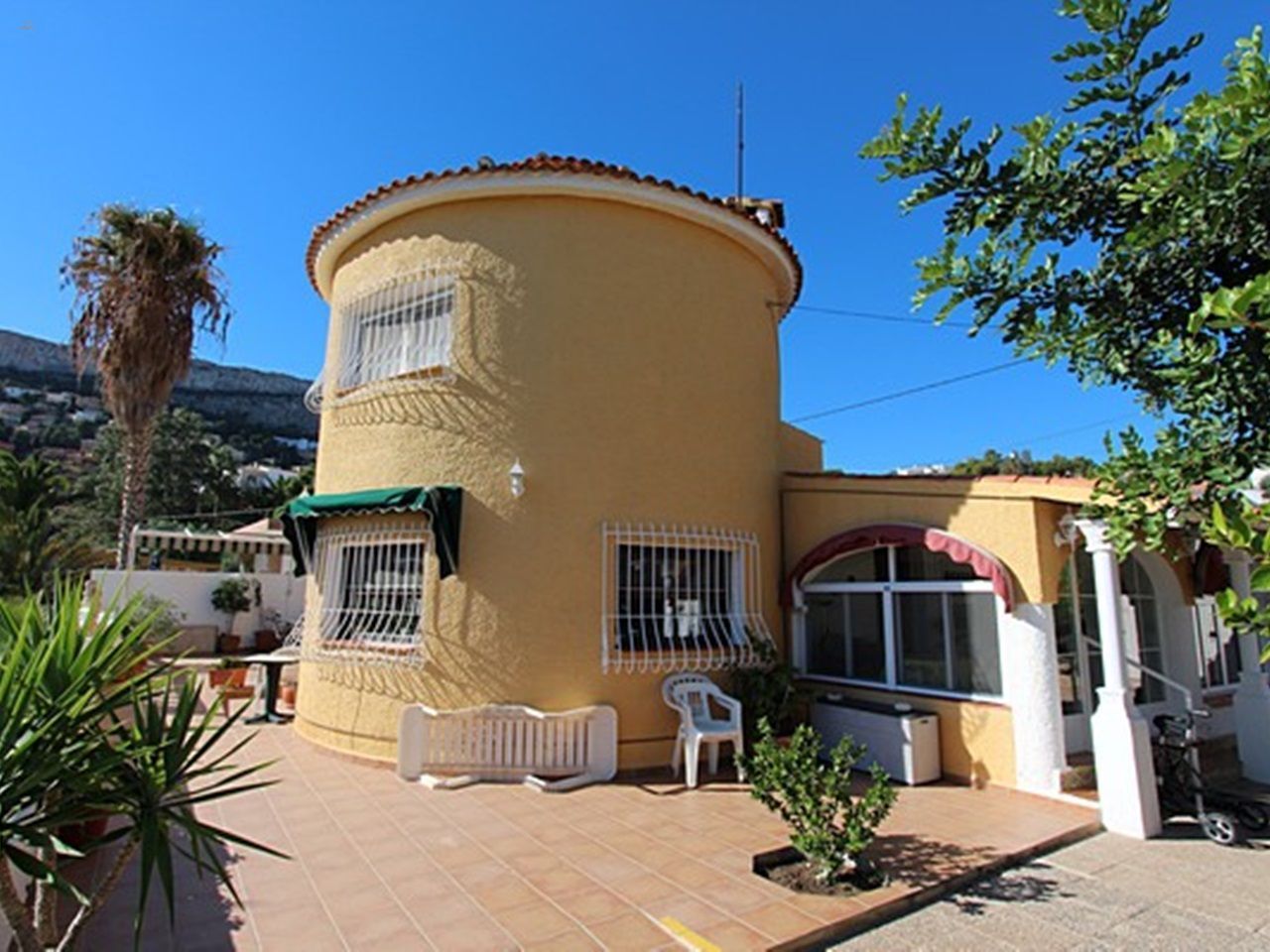 ***Villa mit Blick auf die Küste, den Peñon de Ifach und das Meer***