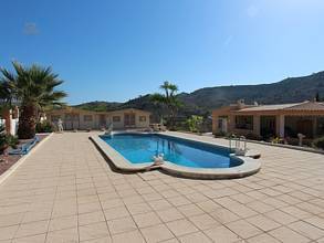 Thumbnail von ***Sehr gepflegte Villa mit separatem Gästehaus bei Aguas de Busot***