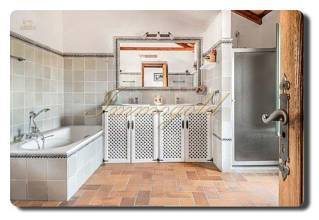 Thumbnail von Immogold, repräsentative, exklusive Landhausvilla im Cortijostil mit Pferdeboxen, Costa del Sol, Sotogrande, Cádiz.