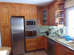 Thumbnail von ***Elegante und großzügige Villa mit 2 Gästewohnungen und Privatpool***