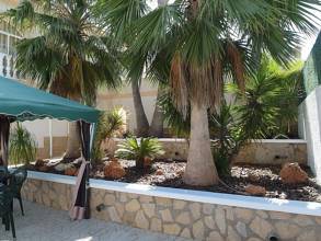 Thumbnail von ***Elegante und großzügige Villa mit 2 Gästewohnungen und Privatpool***